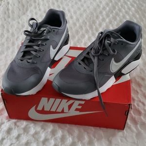 New Nike Pegasus Gray Sneakers